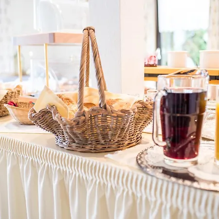 Ξενοδοχείο Schweizerhof Böbingen an der Rems